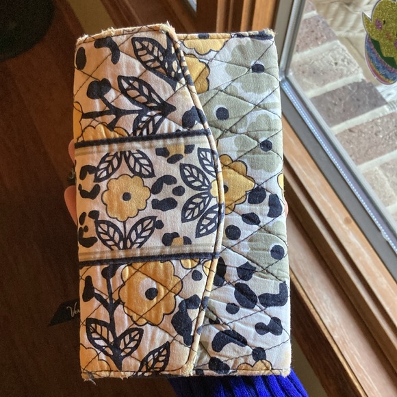 Vera Bradley bag - Picture 9 of 9
